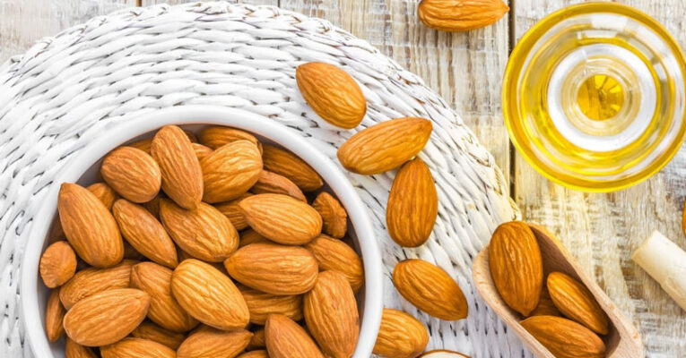 با روغن بادام شیرین آشنا شوید