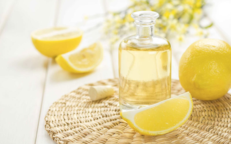 هر آنچه لازم است درباره خواص روغن لیمو بدانید